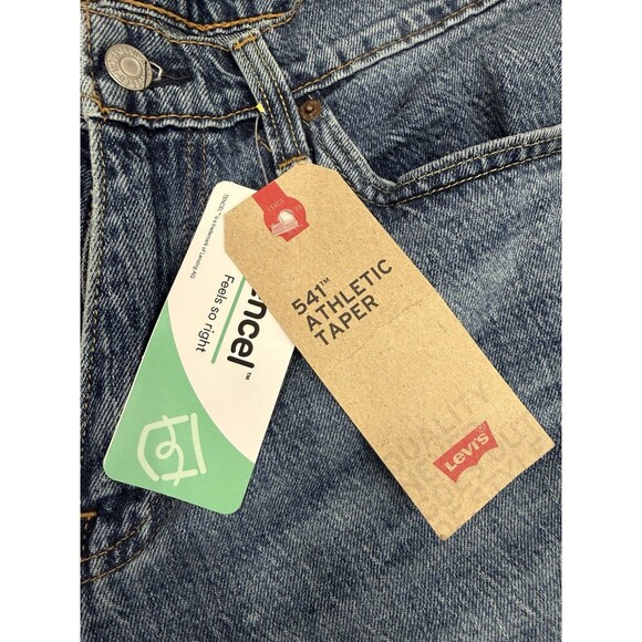 NWT Levi’s 541 Men's Athletic Taper Ripped Camo Patch 32 X 34 (Fits 32 X 32) - Picture 5 of 12